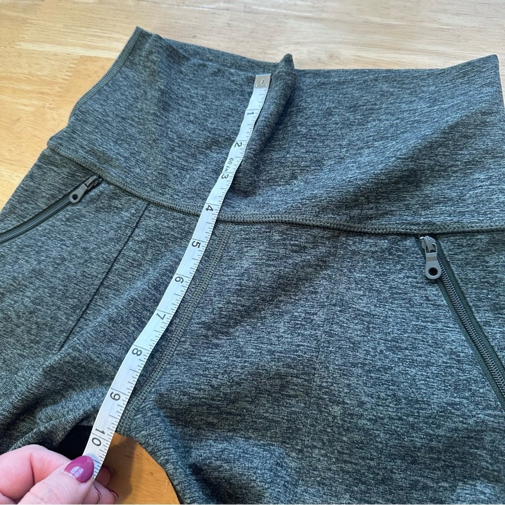 Offline By Aerie The Hugger Legging Hi-Rise Dark Gray Size M Medium Pockets - Picture 6 of 9
